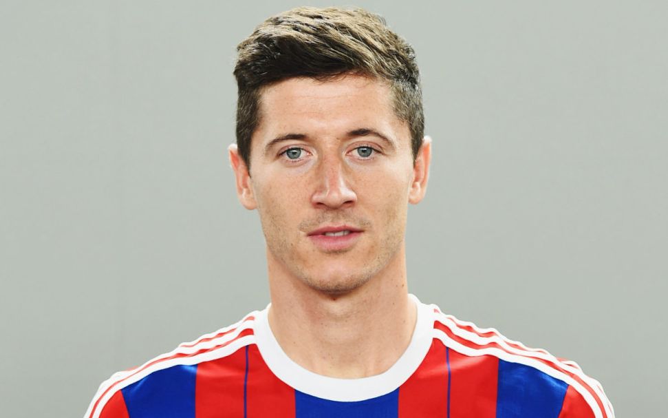 罗体：瓦尔迪家中被盗损失10万欧元财物，窃贼跟踪了他和家人（罗体：瓦尔迪住宅遭窃，约10万欧元财物被盗，嫌犯曾跟踪其家人）