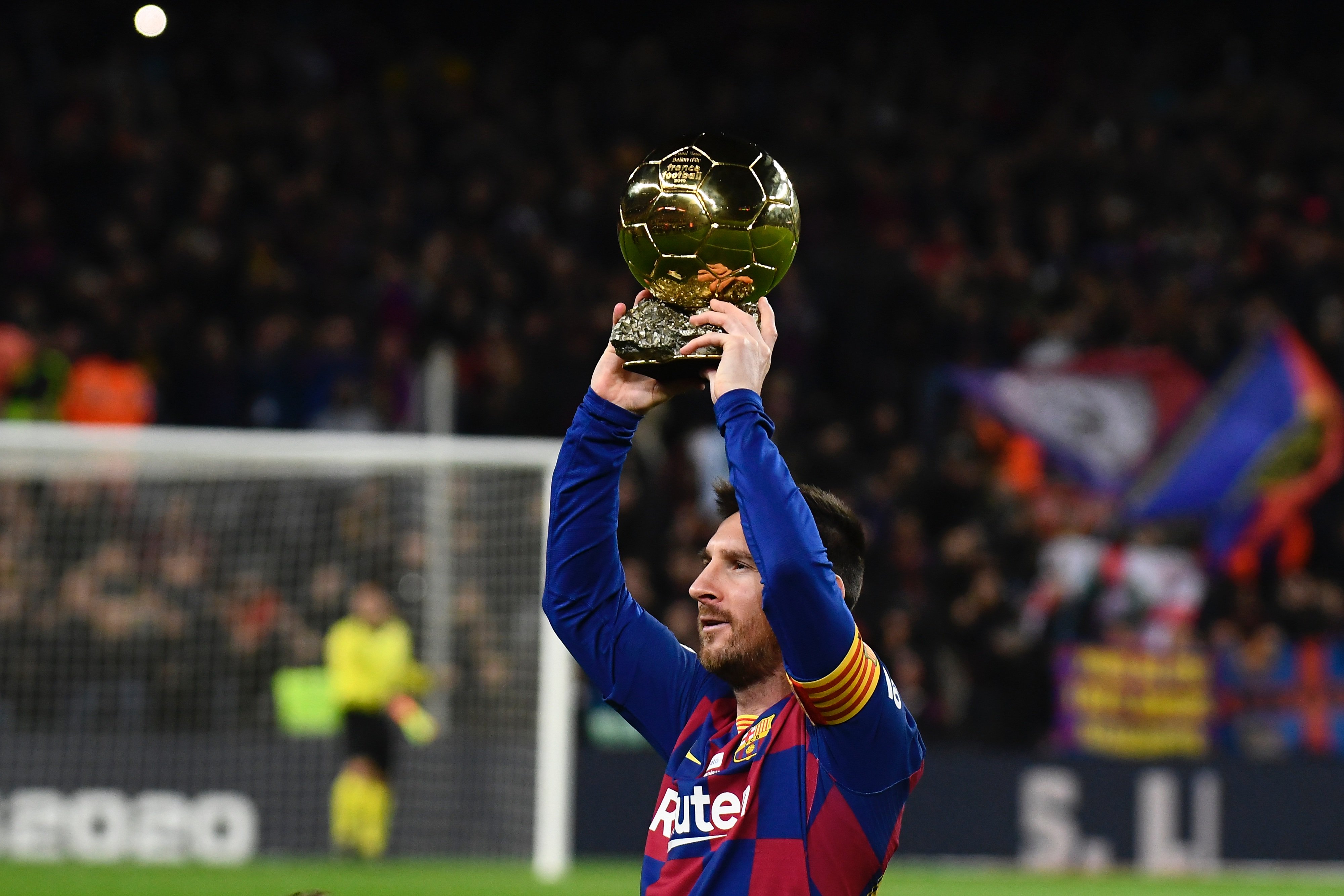 杜兰特连续得分，引领全队节奏（杜兰特连连得手，带动全队节奏）