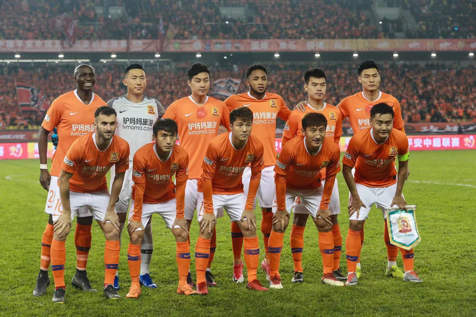 英超3连平！曼联2-2战平保级队：谢什科梅开二度 海文倒霉蛋