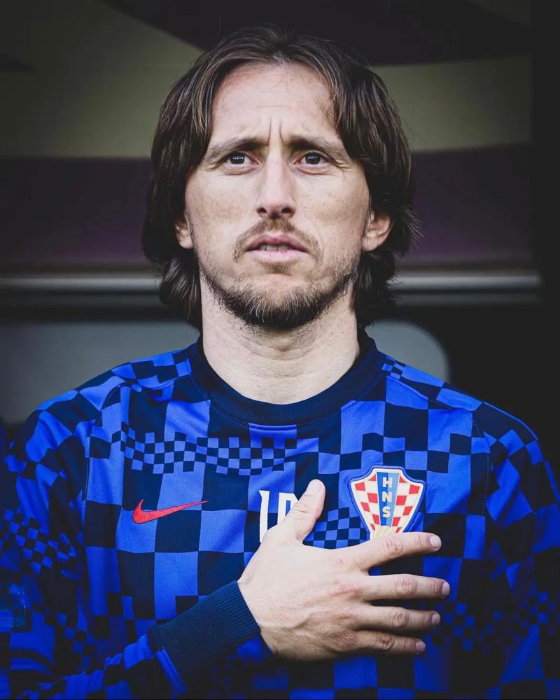 科莫利：尤文的DNA是胜利；足球书籍有些无聊我喜欢科学文章（科莫利：尤文骨子里就是为赢；足球书略枯燥，我更爱科学读物）