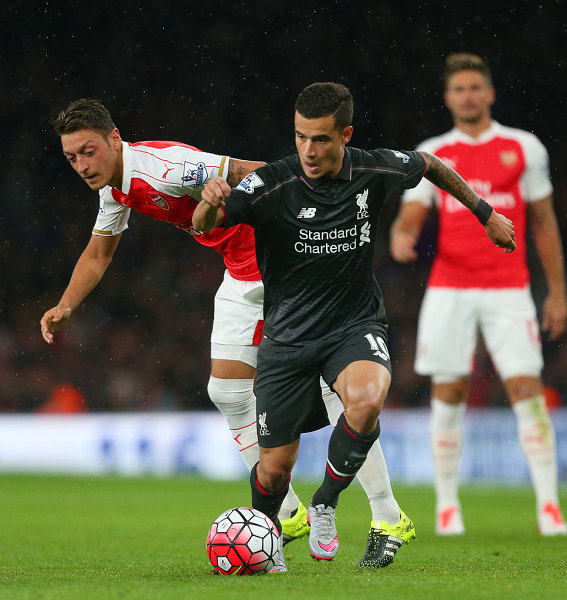 勇士有无库里的数据对比：进攻效率暴跌8.5，命中率严重下滑（库里在与不在的差异：勇士进攻效率下降8.5分，投篮命中率大幅下滑）