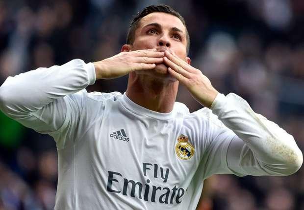 足球世界杯官方公布首批裁判名单，引发讨论（国际足联发布世界杯首批裁判阵容，社会各界热议）