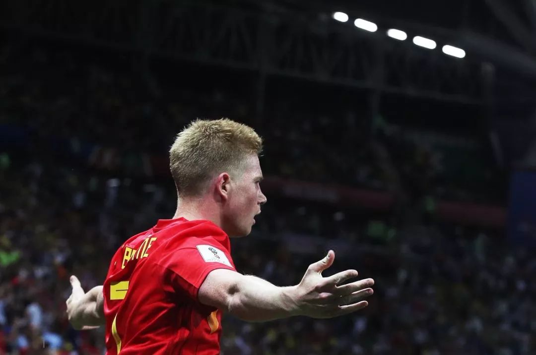 鲁媒：山东泰山开出的续约条件对瓦科而言仍具备极高的吸引力（鲁媒：泰山队的续约条款对瓦科依旧极具吸引力）