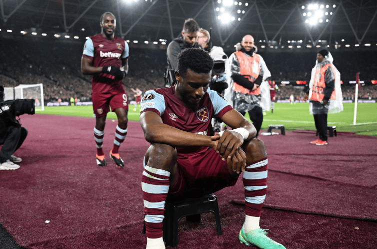 NBA半场：巴恩斯14分，马刺77-57领先鹈鹕（NBA半场战报：巴恩斯砍下14分，马刺77-57暂领先鹈鹕）