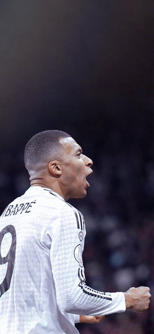 板仓滉：后防线以零失球为目标，战加纳和玻利维亚肯定不轻松（板仓滉：目标零封后防，迎战加纳与玻利维亚并不轻松）